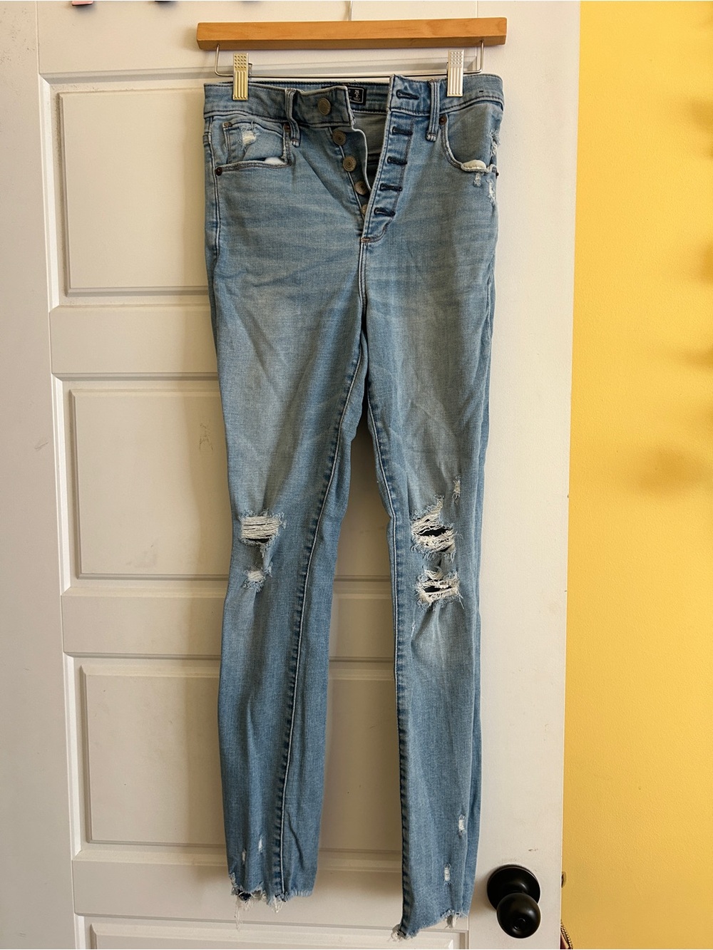 Abercrombie & Fitch Light Blue Distressed Skinny Jeans